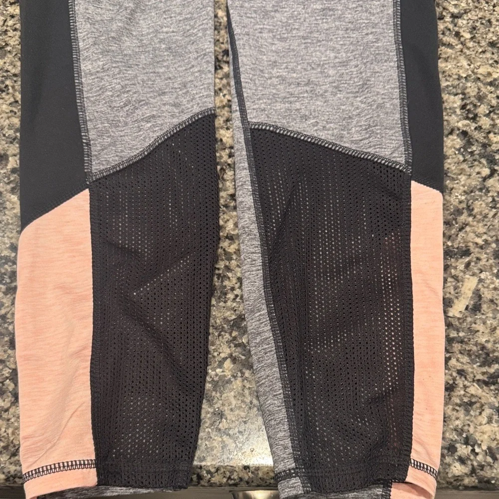 Women’s Grey & Pink  Leggings size Large